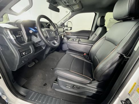 New 2026 Ford F350 Lariat w/ Chrome Package image 9