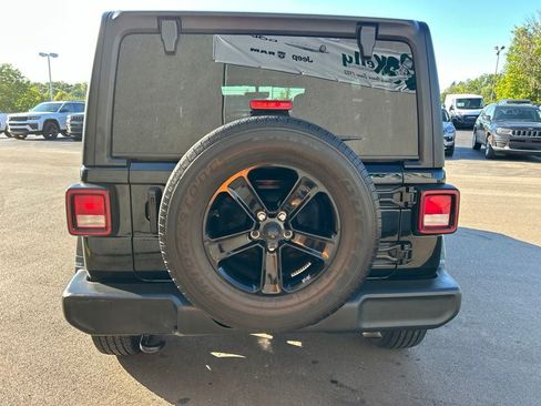 Used 2023 Jeep Wrangler Unlimited Sport AWD/4WD image 6