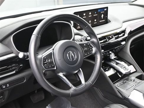 Used 2023 Acura MDX SH-AWD image 25