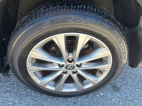 Used 2016 Toyota RAV4 Limited image 6