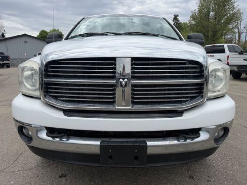Used 2008 Dodge Ram 2500 Truck SLT w/ Popular Equipment Group AWD/4WD image 3