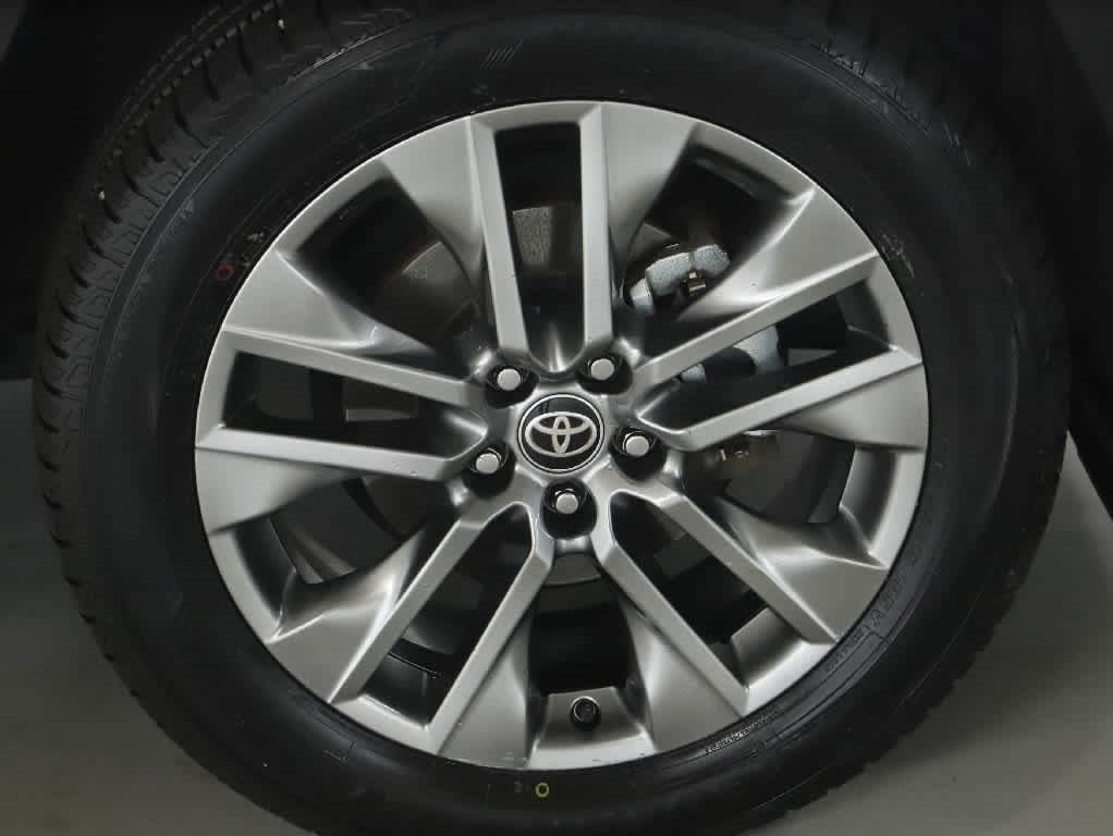 Used 2024 Toyota RAV4 XLE Premium w/ Weather Package AWD/4WD image 10