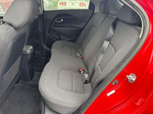 Used 2012 Kia Rio EX FWD image 11