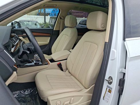 Certified 2023 Audi Q5 2.0T Premium Plus w/ Premium Plus Package image 11