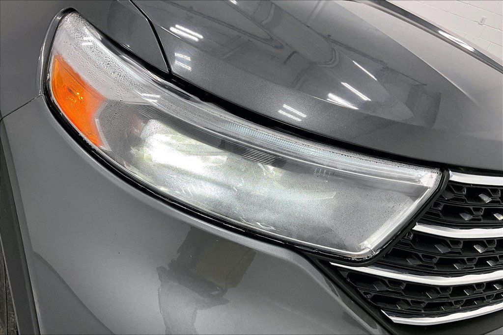 Used 2024 Ford Explorer XLT RWD image 35