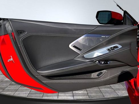 Used 2022 Chevrolet Corvette Stingray Premium Cpe w/ Z51 Performance Package RWD image 13
