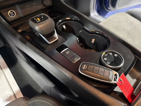 Used 2023 Nissan Rogue SV image 18