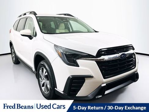 Used 2025 Subaru Ascent Premium image 1