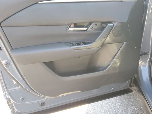 Used 2023 MAZDA CX-50 2.5 S w/ Preferred Plus Pkg image 18