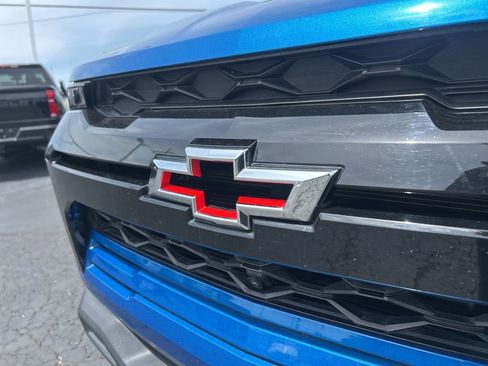 Used 2024 Chevrolet Colorado ZR2 w/ ZR2 Convenience Package III AWD/4WD image 11