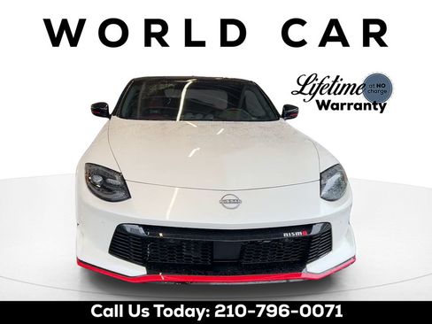 Used 2025 Nissan Z NISMO w/ Floor Mat Package RWD image 2