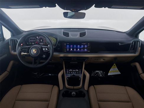 New 2026 Porsche Cayenne image 16
