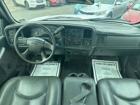 Used 2006 GMC Sierra 2500 W/T w/ Heavy-Duty Power Package RWD image 16