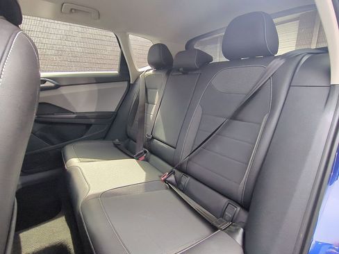 Used 2024 Volkswagen Taos SE image 27