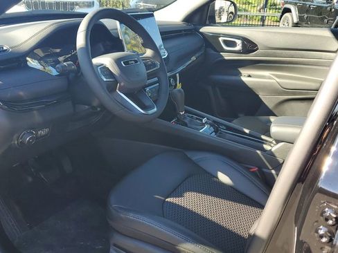 New 2026 Jeep Compass Latitude image 19