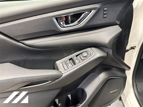 New 2025 Subaru Ascent Limited image 18