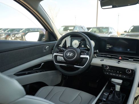 New 2026 Hyundai Elantra Limited image 12