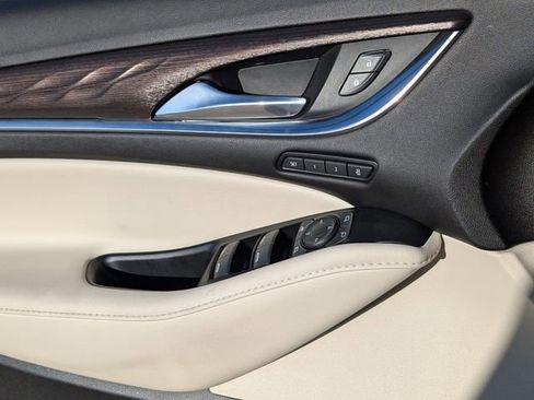 Certified 2023 Buick Enclave Avenir w/ Avenir Technology Package image 25