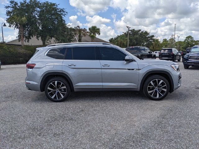Used 2026 Volkswagen Atlas SEL Premium R-Line AWD/4WD image 3