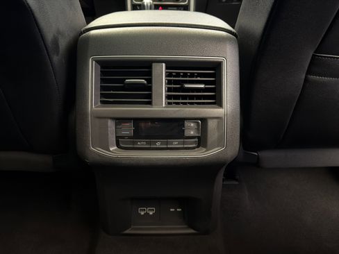 Used 2019 Volkswagen Atlas SEL AWD/4WD image 29
