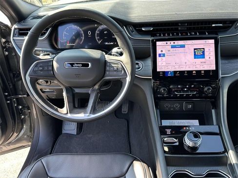 New 2025 Jeep Grand Cherokee L Limited w/ Luxury Tech Group II image 2