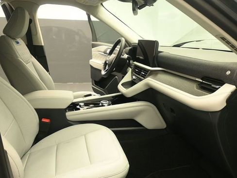 New 2026 Ford Explorer Platinum AWD/4WD image 17