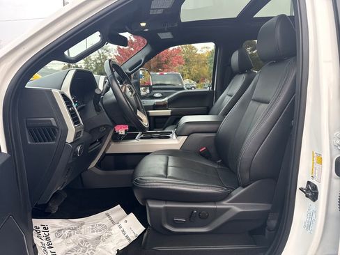 Used 2022 Ford F350 Lariat w/ Black Appearance Package image 29