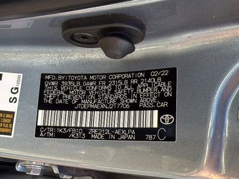 Used 2022 Toyota Corolla LE image 30