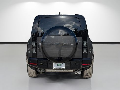 New 2026 Land Rover Defender 90 V8 AWD/4WD image 4