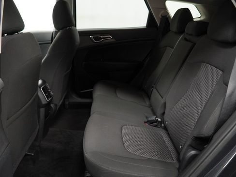Used 2023 Kia Sportage LX AWD/4WD image 12
