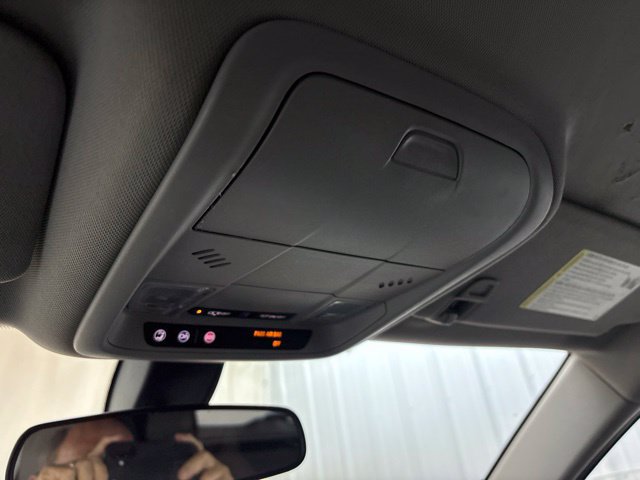 Used 2018 Chevrolet Equinox LS AWD/4WD image 21