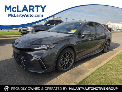 Used 2025 Toyota Camry XSE w/ Premium Plus Package image 1