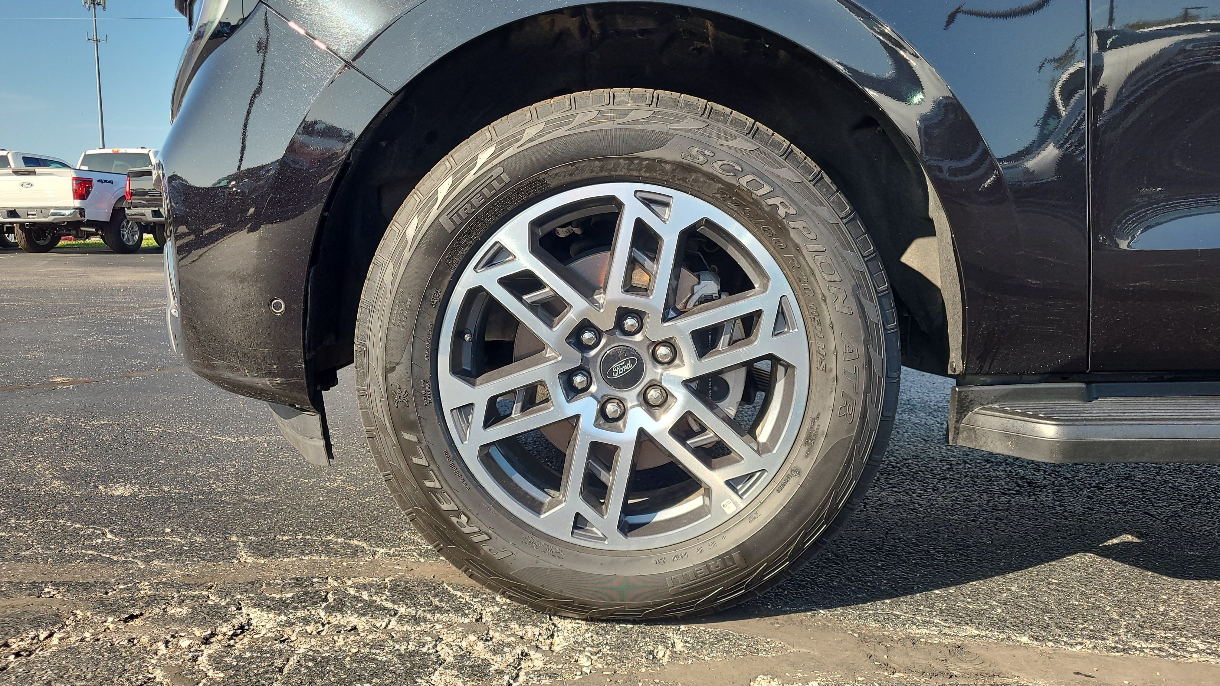 Used 2025 Ford Expedition Active AWD/4WD image 10