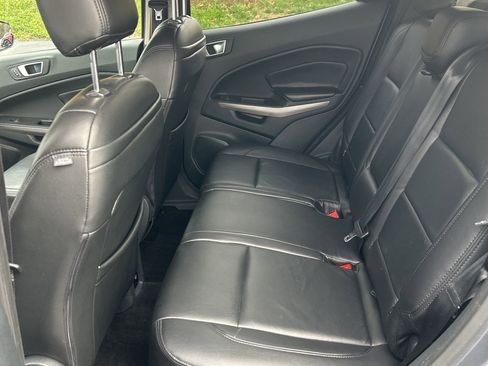 Used 2019 Ford EcoSport SE w/ SE Convenience Package image 15