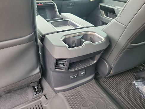 New 2026 Toyota Tundra Limited AWD/4WD image 11