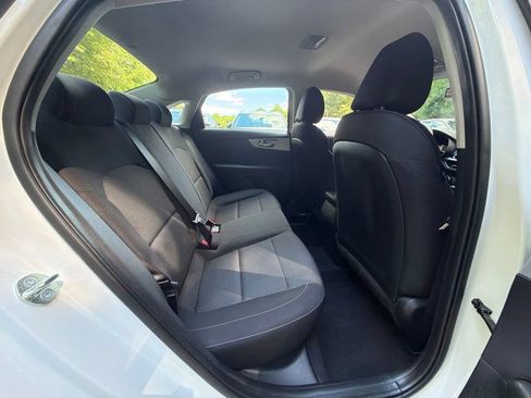 Used 2023 Kia Forte LXS FWD image 10