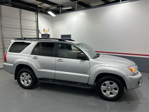 Used 2008 Toyota 4Runner SR5 image 7