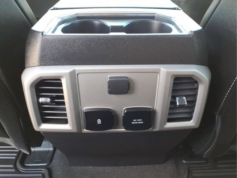 Used 2021 Ford F250 Lariat w/ Lariat Ultimate Package AWD/4WD image 28