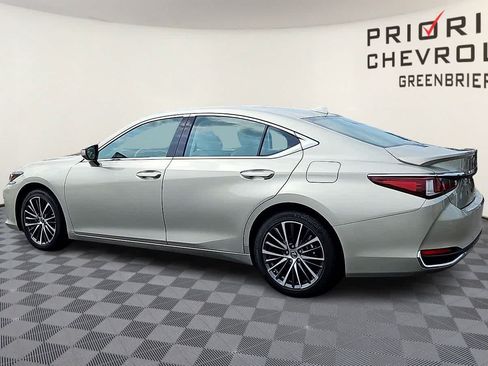 Used 2025 Lexus ES 300h w/ Premium Package FWD image 6