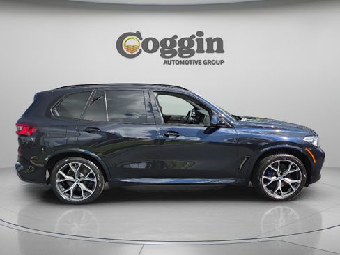 Used 2021 BMW X5 xDrive40i w/ M Sport Package AWD/4WD image 6
