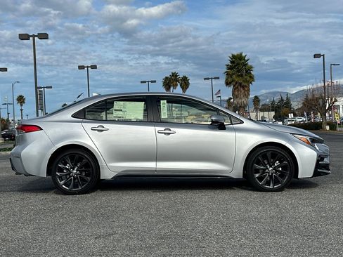 New 2026 Toyota Corolla SE image 3