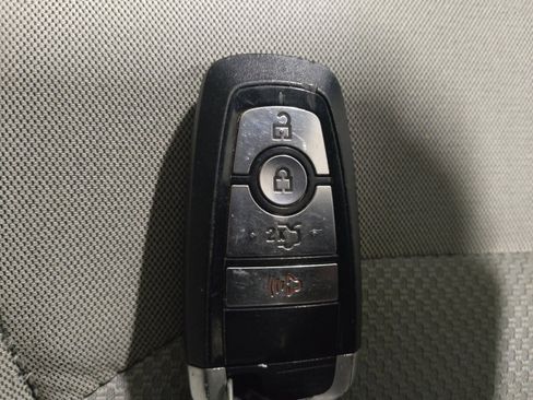 Used 2018 Ford Fusion S image 32