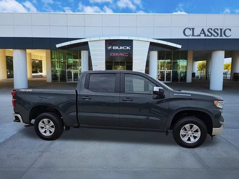 Used 2025 Chevrolet Silverado 1500 LT AWD/4WD image 9