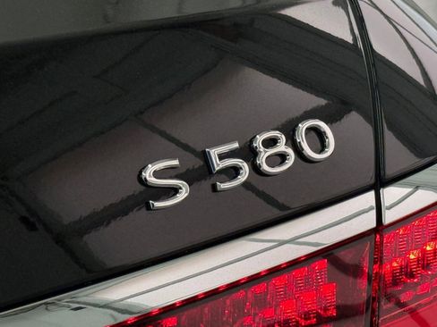 New 2026 Mercedes-Benz Maybach S 580 4MATIC image 20