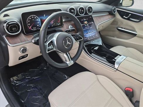 Used 2024 Mercedes-Benz C 300 Sedan image 9
