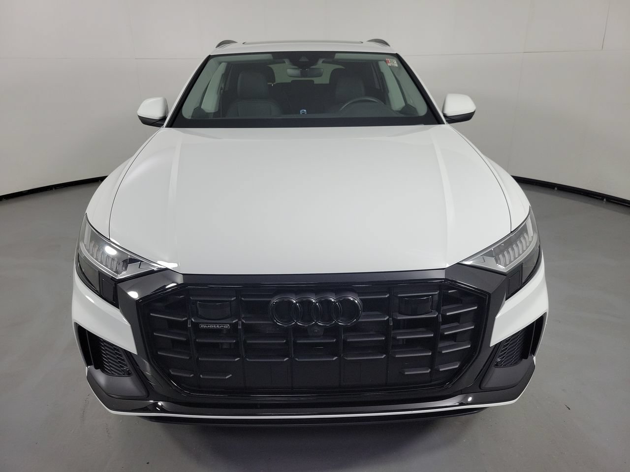 Used 2023 Audi Q8 Premium Plus w/ Premium Plus Package AWD/4WD image 5