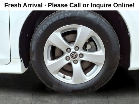 Used 2020 Toyota Sienna L FWD image 9