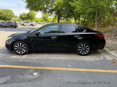 Used 2017 Nissan Altima 2.5 SV FWD image 8