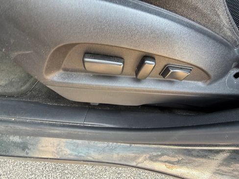 Used 2017 Chevrolet Equinox LT w/ Convenience Package image 14