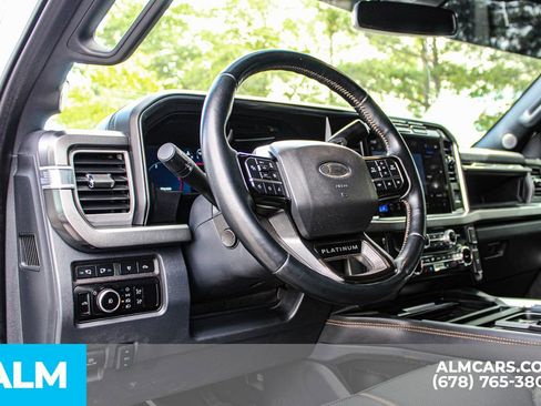 Used 2024 Ford F450 Platinum w/ FX4 Off-Road Package image 18